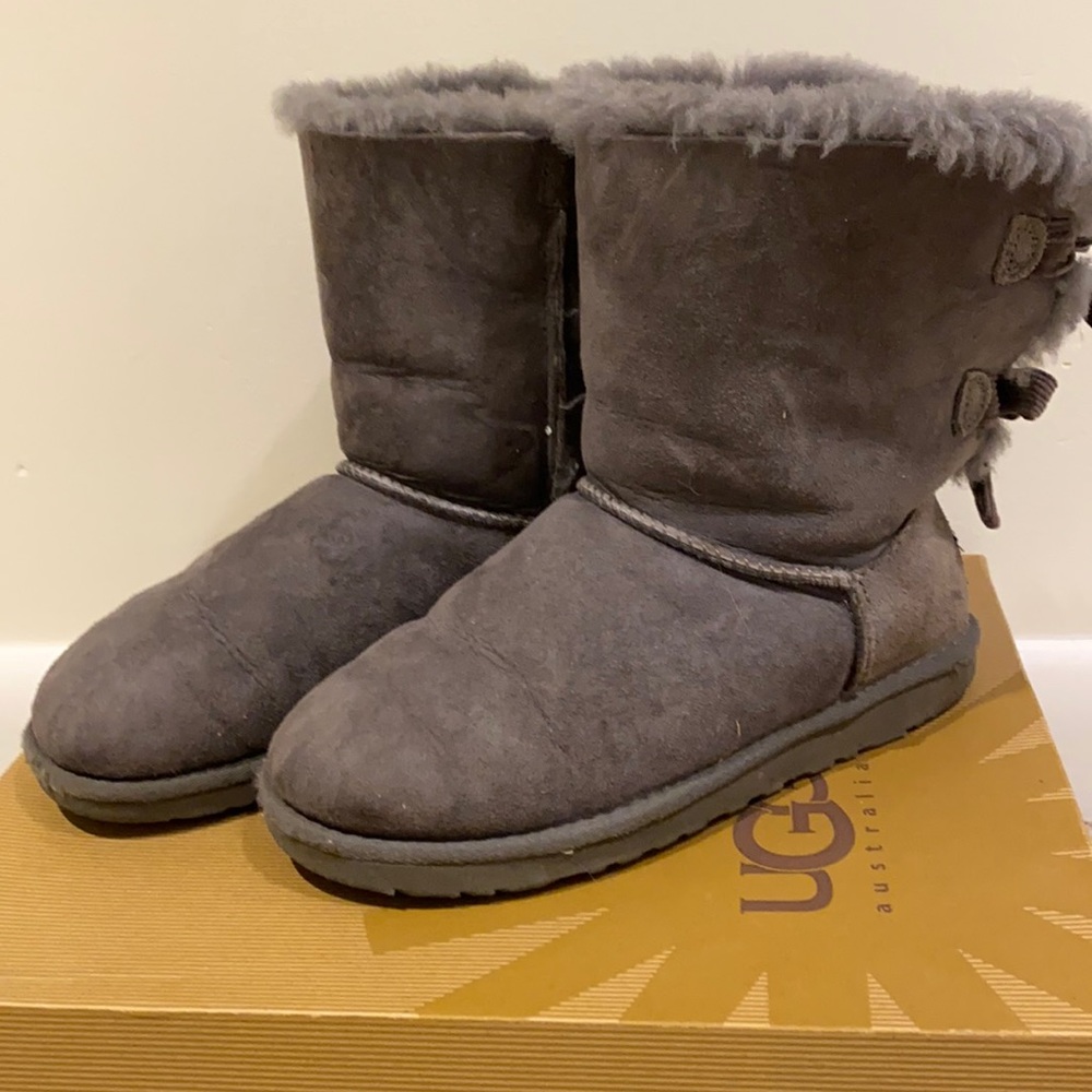 Grey Bailey bow Ugg’s